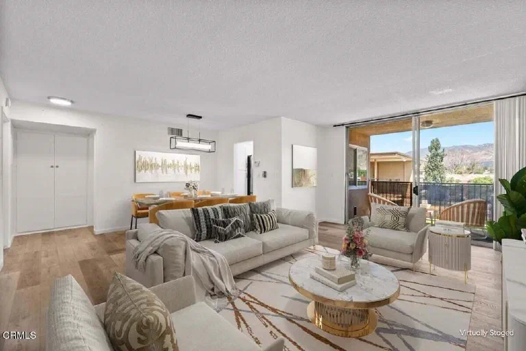 1115 Cordova Street, Unit 300