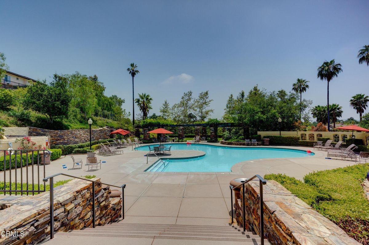 810 La Vina Lane — photo 34