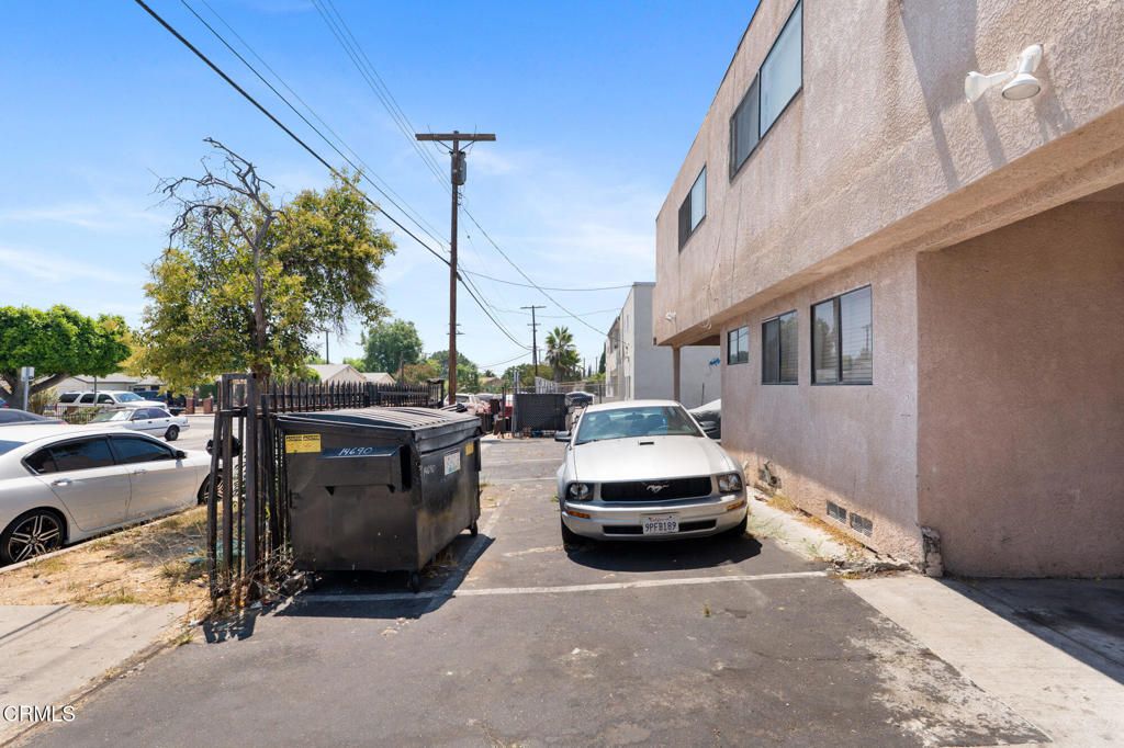 14690 Hubbard Street — photo 14