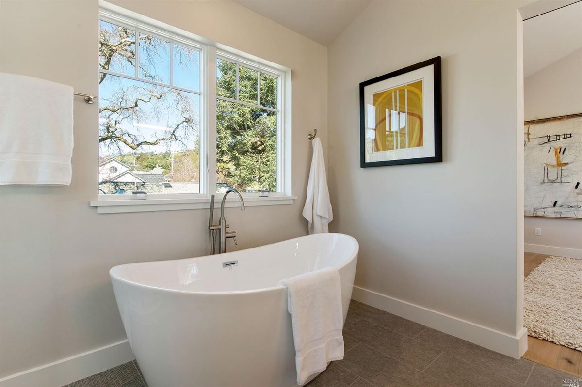 331 Forbes Avenue — photo 16