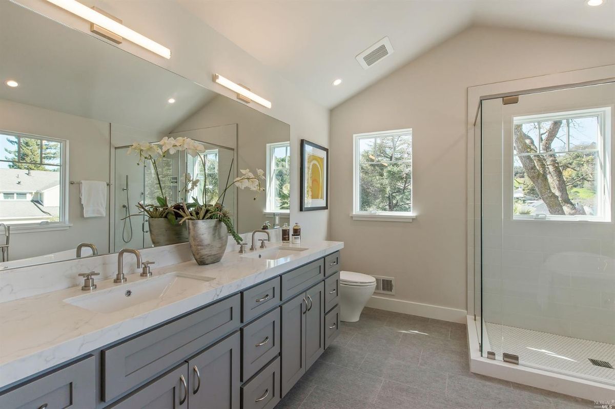 331 Forbes Avenue — photo 17