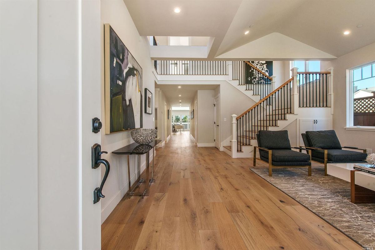 331 Forbes Avenue — photo 3