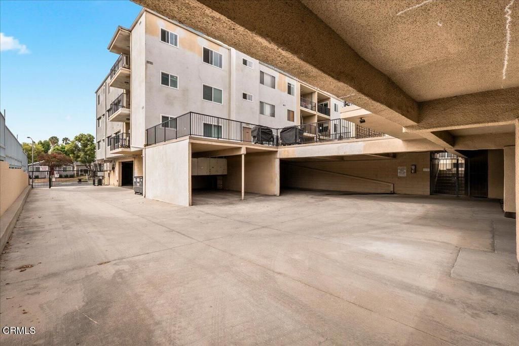 1115 Cordova Street, Unit 300 — photo 49