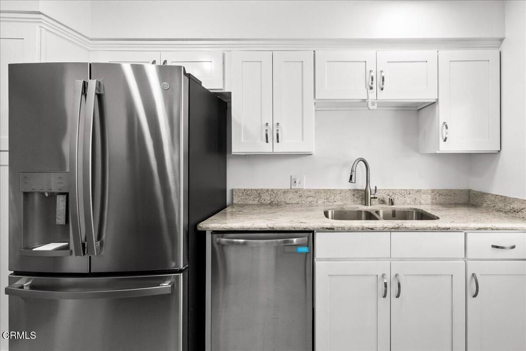 1115 Cordova Street, Unit 300 — photo 18