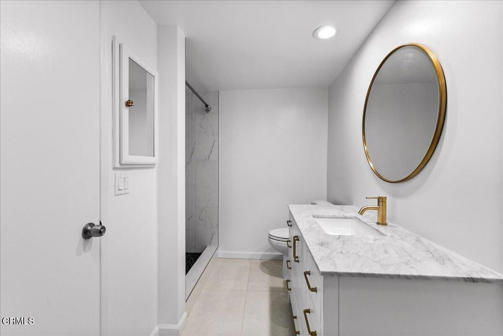 1115 Cordova Street, Unit 300 — photo 30