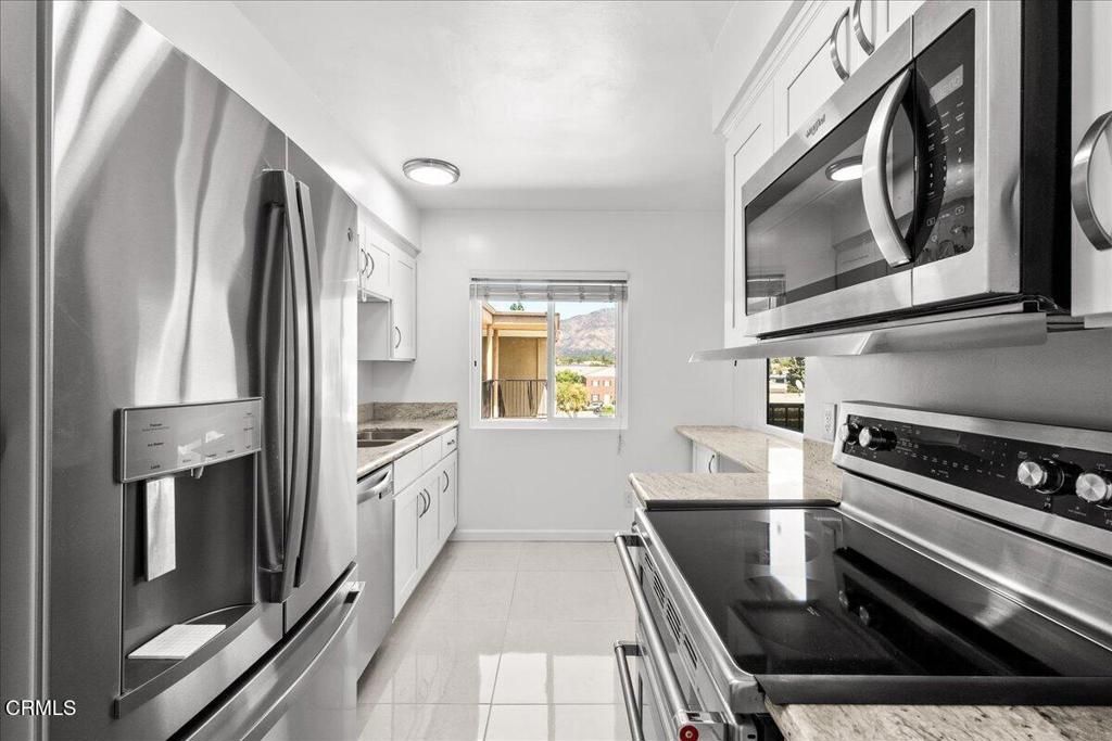 1115 Cordova Street, Unit 300 — photo 16