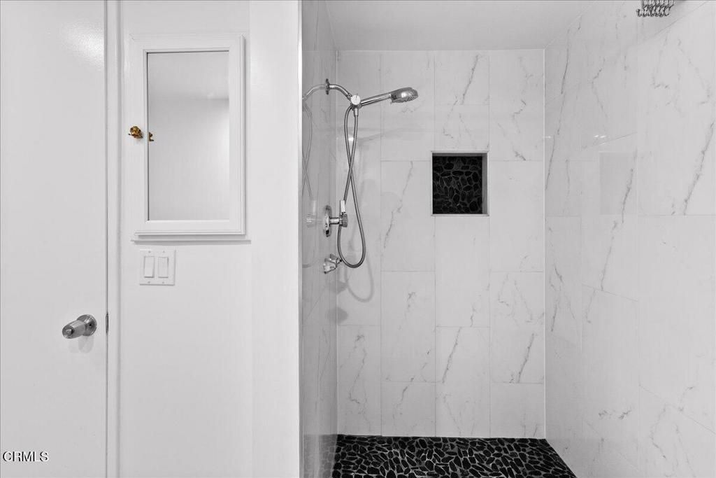 1115 Cordova Street, Unit 300 — photo 32