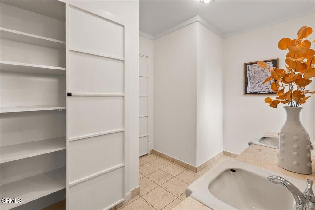 1563 Sierra Madre Villa Avenue — photo 55