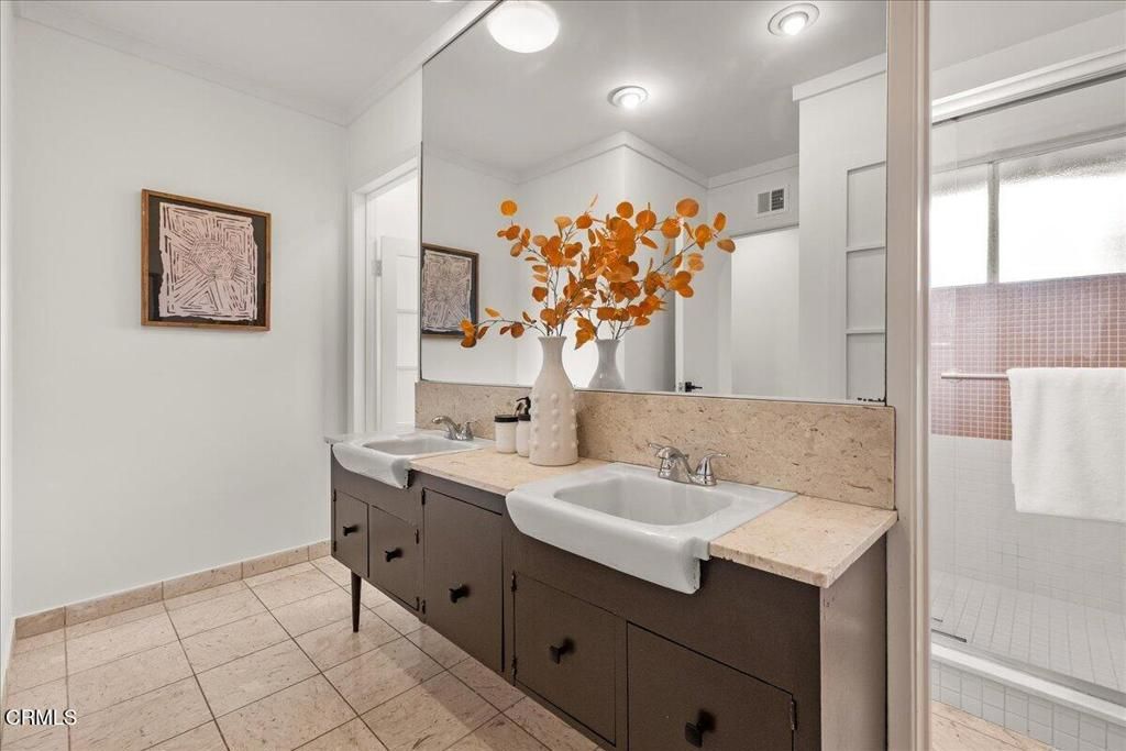 1563 Sierra Madre Villa Avenue — photo 53