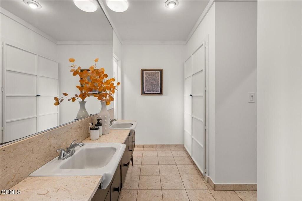1563 Sierra Madre Villa Avenue — photo 52